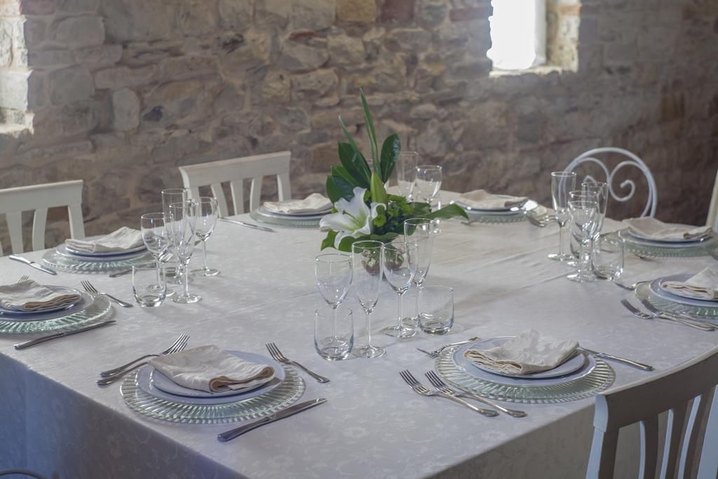 Borgo Di Vezzano Villa กาเลนซาโน ภายนอก รูปภาพ