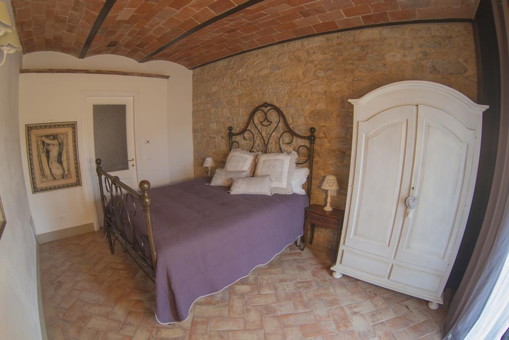 Borgo Di Vezzano Villa กาเลนซาโน ภายนอก รูปภาพ